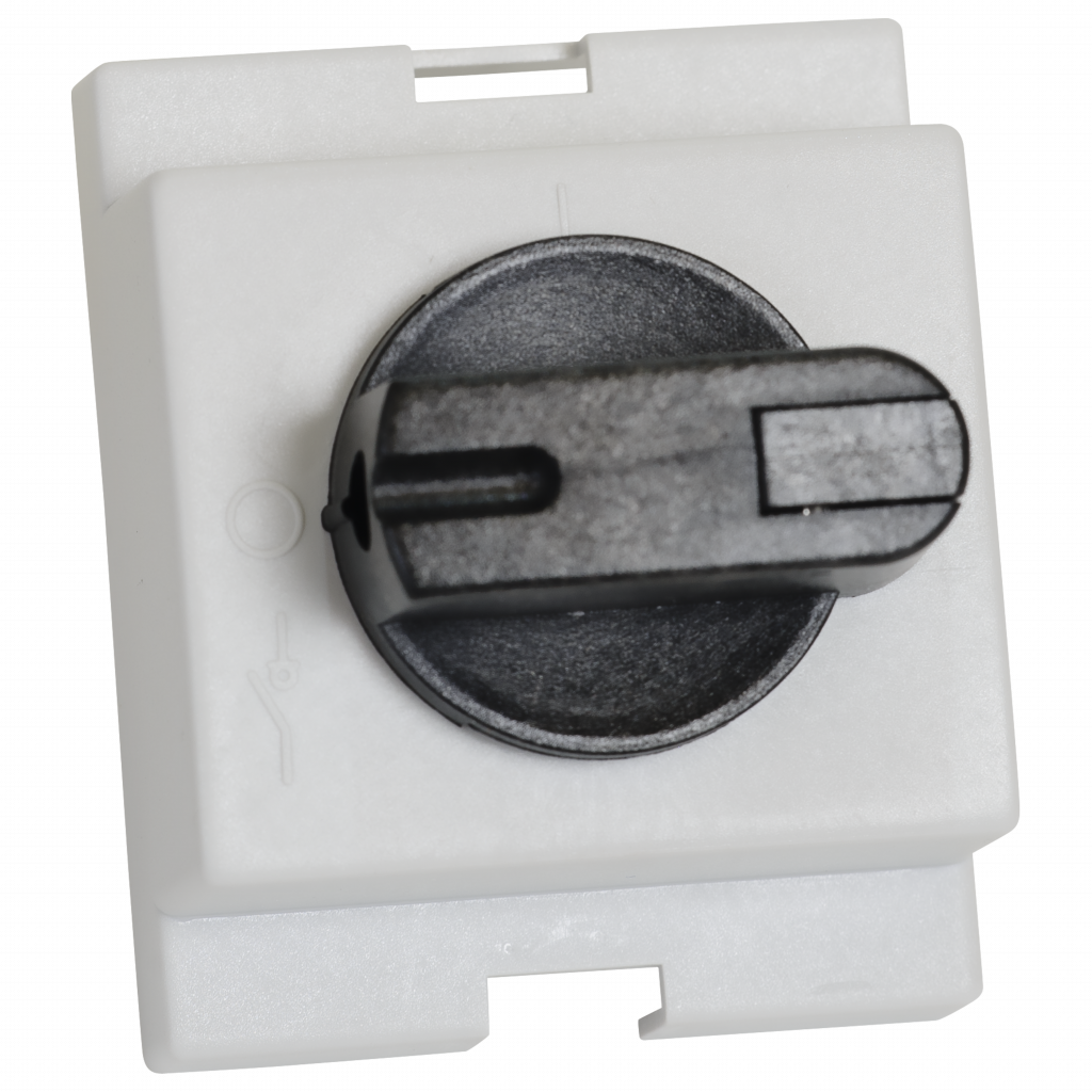 Front plate for 3P switches